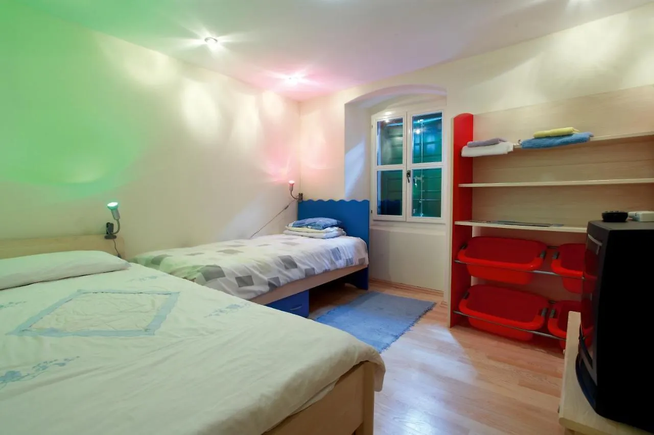 Apartments With Wifi Split - 8672 Croatia