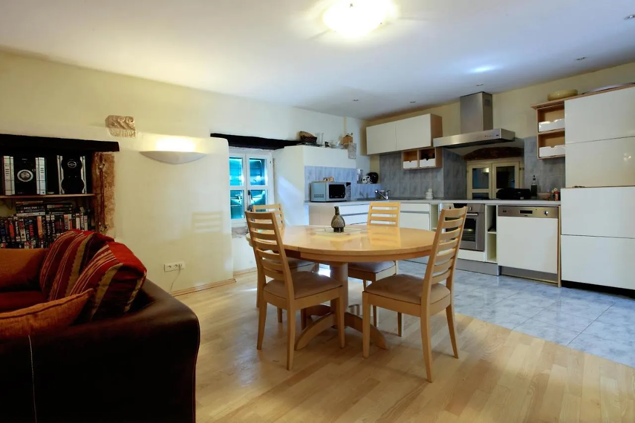 Apartments With Wifi Split - 8672